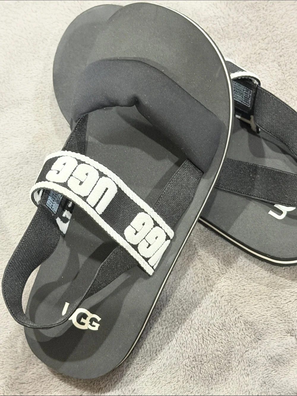 UGG black kids